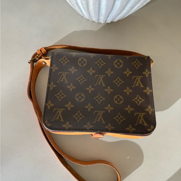Authentic gently used Louis Vuitton Cartouchiere crossbody bag - Picture 2 of 10